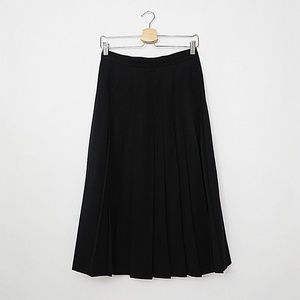 Perry Ellis Black Pleated Midi Skirt